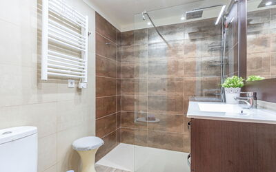 Accommodation:&nbsp;Pattaya 530.10
