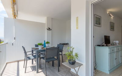 Accommodation:&nbsp;Pattaya 530.10