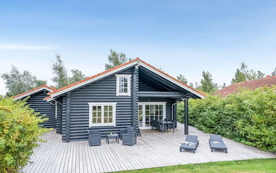 Salmina - 900M from the Sea