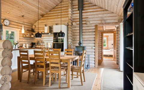 Hjorthung - 2Km from the Sea: Apartment, Condominium, Estate, Balcony, Villa, Hotel
