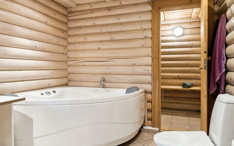 Hjorthung - 2Km from the Sea: Apartment, Condominium, Estate, Balcony, Villa, Hotel