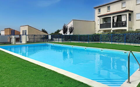 La Bernerie-En Retz 200: Swimming Pool, Residential Area, Thermae, Resort, Composite Material, Leisure, Estate, Artificial Turf, Hacienda, Villa