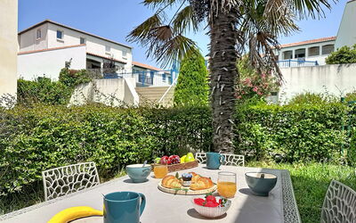 Accommodation:&nbsp;Port Saint-Jacques 200.2