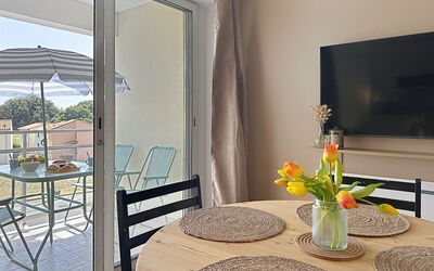 Accommodation:&nbsp;Port Saint-Jacques 200.3