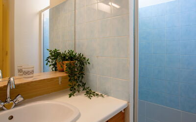 Accommodation:&nbsp;Port Saint-Jacques 200.1
