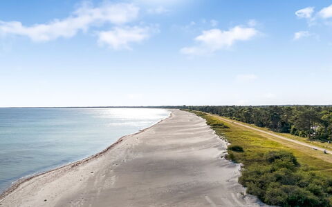 Kaila - 50M from the Sea: Water, Body Of Water, Water Resources, Coast, Natural Environment, Beach, Horizon, Coastal And Oceanic Landforms, Sea