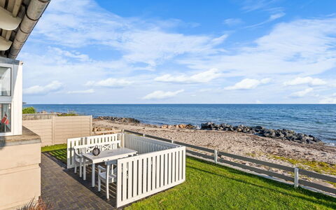 Diderik - 5M from the Sea: Coast, Sea, Coastal And Oceanic Landforms, Shore, Ocean, Beach, Balcony, Porch, Fence, Bay