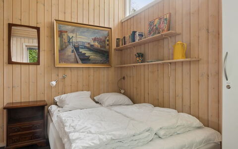 Tyyne - 250M from the Sea: Bedroom, Wall, Bed, Wood, Flooring, Floor, Interior Design, Bed Sheet, Furniture, Bedding