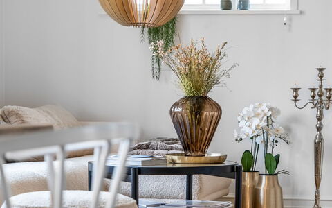 Alexi - 500M from the Sea: Furniture, Interior Design, Table, Flowerpot, Vase, Houseplant, Dining Room, Centrepiece, Living Room, Natural Material