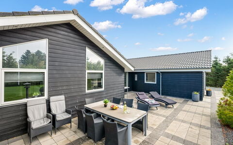 Billa - 450M from the Sea: Cottage, Shed, Hut, Farmhouse, Prairie, Shack, Barn, Log Cabin, Garden Buildings