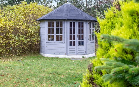 Frido - 500M from the Sea: Garden Buildings, Shed, Door, Garden, Cottage, Outdoor Structure, Backyard, Yard, Design, Landscaping
