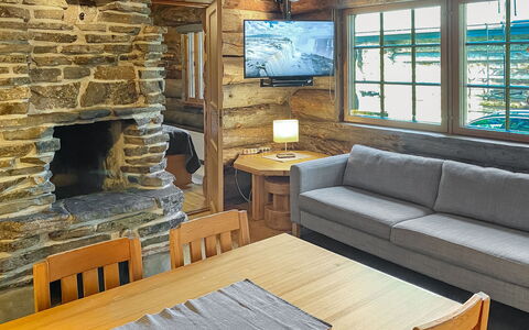 Kuusi-Ruka 6: Wood, Ceiling, Room, Cottage, Log Cabin, Hardwood, Wood Stain, Living Room, Lumber