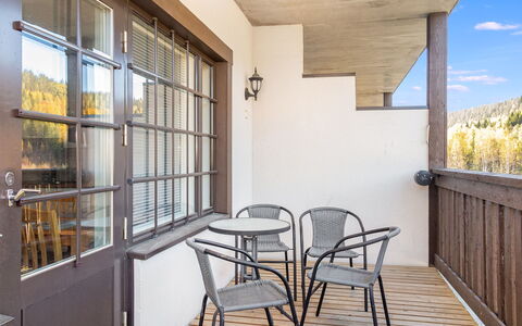 Tahkonkehto: Outdoor Furniture, Shrub, House, Outdoor Table, Furniture, Home, Garden, Lawn, Backyard, Estate