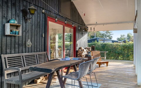 Heraldine - 400M from the Sea: Apartment, Condominium, Estate, Balcony, Villa, Hotel