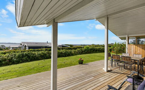 Dorathea - 360M from the Sea: Blue, Shrub, Cottage, Groundcover, Garden, Estate, Shade, Landscaping, Farmhouse, Eco Hotel