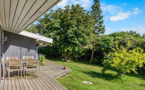 Dorathea - 360M from the Sea: Blue, Shrub, Cottage, Groundcover, Garden, Estate, Shade, Landscaping, Farmhouse, Eco Hotel