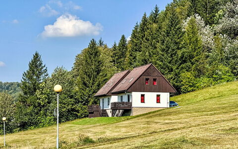 Green Valley Park Stárkov 14: Cloud, Sky, Building, Plant, Window, Tree, House, Facade, Roof, Landscape