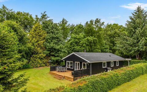 Diuri - 30Km from the Sea: Home, Cottage, Garden, Farmhouse, Estate, Lawn, Landscaping, Yard, Garden Buildings, Park