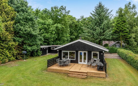 Diuri - 30Km from the Sea: Home, Cottage, Estate, Garden, Garden Buildings, Landscaping, Shade, Siding, Farmhouse, Log Cabin