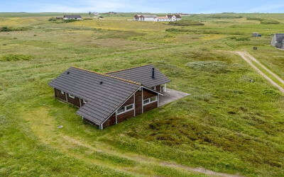 Märta - 250M from the Sea