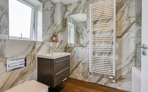 Craigmonie Apartment: Flooring, Interior Design, Floor, Room, Plumbing Fixture, Ceiling, Tile, Plumbing, Mirror, Tap