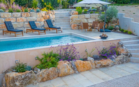 Botra Maria Luxury: Plant, Water, Swimming Pool, Outdoor Furniture, Wall, Landscape, Leisure, Tree, Urban Design, Real Estate