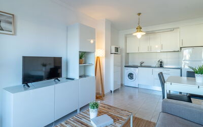 Accommodation:&nbsp;Club Nautic 124.24