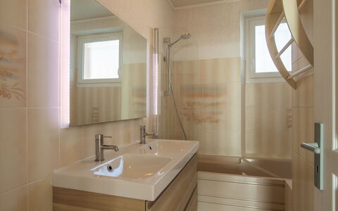 Dal D'Armor: Flooring, Interior Design, Plumbing Fixture, Bathroom Sink, Floor, Bathroom, Sink, Wood, Tap, Bathroom Cabinet