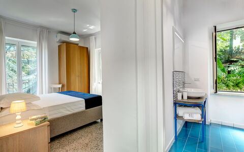 Apt Blu Mare Sorrento Coast: Building, Window, Plant, Floor, Wood, House, Flooring, Shade, Comfort