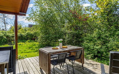 Aleta - 300M from the Sea
