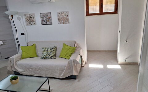 Casa Noah: Water, Plant, Building, Sky, Azure, Tree, Swimming Pool, Window, Grass, Leisure