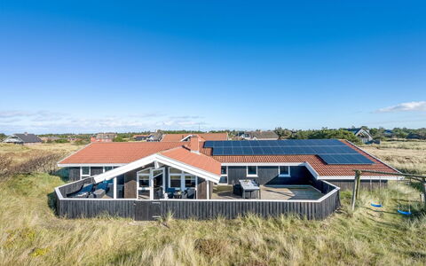 Jaana - 10M from the Sea: Wood, Home, Porch, Deck, Hardwood, Roof, Wood Stain, Wood Flooring, Eco Hotel