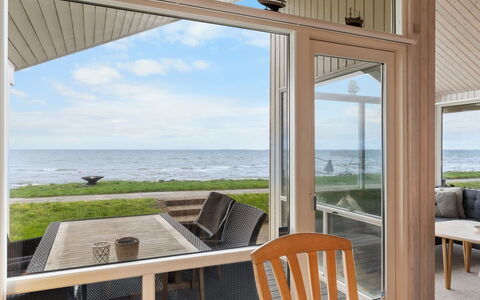 Aswith - 5M from the Sea: Wood, Home, Porch, Deck, Hardwood, Roof, Wood Stain, Wood Flooring, Eco Hotel