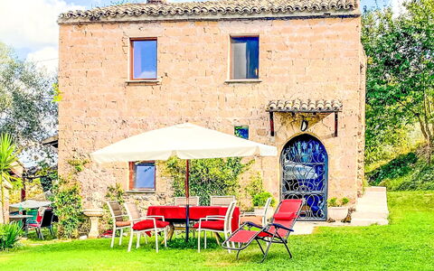 Dimora Bella Civita: Sky, Plant, Natural Landscape, Natural Environment, Land Lot, Tree, Urban Design, Grass, Plain, Grassland