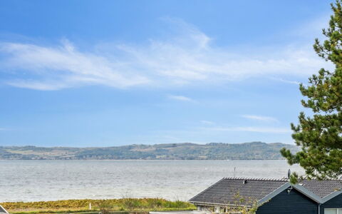 Elmeri - 200M from the Sea: Wood, Home, Porch, Deck, Hardwood, Roof, Wood Stain, Wood Flooring, Eco Hotel