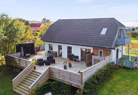 Elmeri - 200M from the Sea: House, Home, Roof, Cottage, Estate, Landscaping, Garden Buildings, Siding, Farmhouse