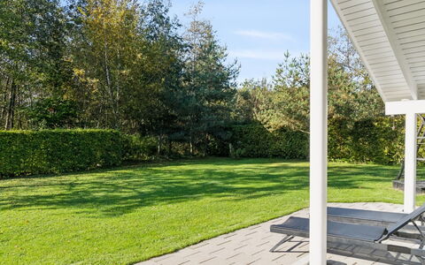 Solborg - 800M from the Sea: House, Home, Door, Roof, Cottage, Estate, Garden, Shade, Siding, Yard