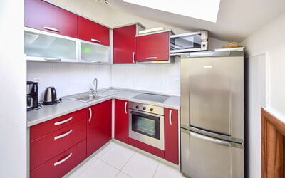 Accommodation:&nbsp;Jasmina 250.3