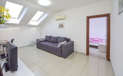 Accommodation:&nbsp;Jasmina 250.3