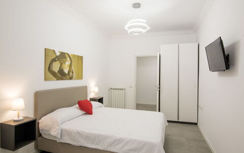 Welcome Rome: Furniture, Property, Comfort, Lighting, Wood, Interior Design, Floor, Flooring, Wall, Bed Frame