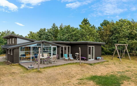 Veetrikki - 350M from the Sea: Home, House, Cottage, Roof, Door, Siding, Estate, Porch, Garden Buildings, Yard