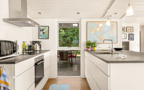 Veetrikki - 350M from the Sea: Kitchen, Kitchen Appliance, Countertop, Flooring, Interior Design, Furniture, Major Appliance, Cabinetry, Wood, Floor
