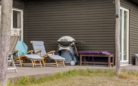 Veetrikki - 350M from the Sea: Wood, Outdoor Furniture, Furniture, Chair, Deck, Hardwood, Backyard, Wood Stain, Porch, Shade