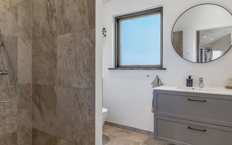 Sönke - 4Km from the Sea: Flooring, Plumbing Fixture, Wall, Floor, Bathroom, Interior Design, Bathroom Cabinet, Bathroom Sink, Tap, Plumbing
