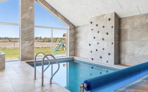 Sönke - 4Km from the Sea: Swimming Pool, Resort, Daylighting, Hotel