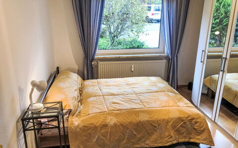 Harzsonne: Property, Window, Comfort, Wood, Textile, Building, Curtain, Interior Design, Shade, Bed Frame