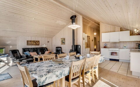 Skrollan - 200M to the Fjord: Grass, Building, House, Roof, Home, Residential Area, Cottage, Land Lot, Rural Area, Lawn