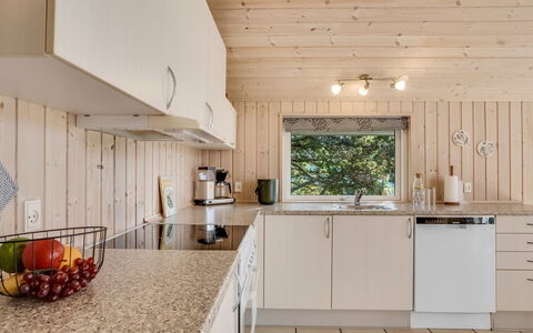 Skrollan - 200M to the Fjord: Grass, Building, House, Roof, Home, Residential Area, Cottage, Land Lot, Rural Area, Lawn