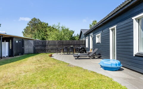 Hermanni - from the Sea: Furniture, Interior Design, Apartment, Flooring, Floor, Table, Chair, Room, Home, Kitchen & Dining Room Table