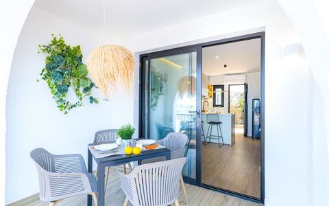 Los Canarios 527: Table, Furniture, Property, Plant, Chair, Houseplant, Interior Design, Building, Floor, Flooring